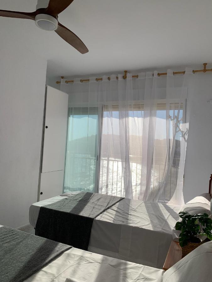 Apartamento En Primerisima Linea De Playa Con Espectaculares Vistas Netflix, Prime Y Disney โอโรเปซาเดลมาร์ ภายนอก รูปภาพ