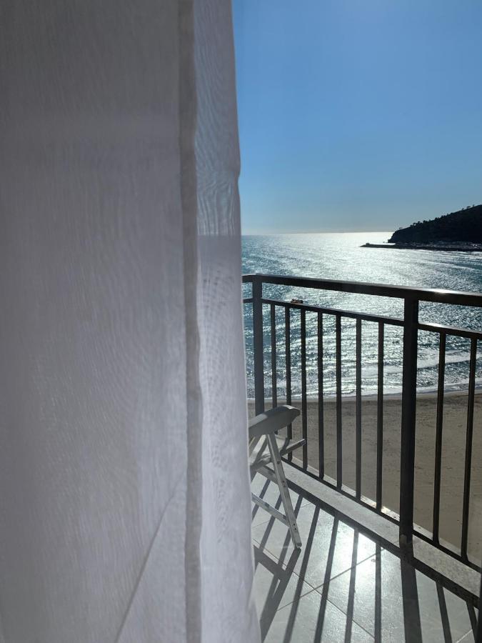 Apartamento En Primerisima Linea De Playa Con Espectaculares Vistas Netflix, Prime Y Disney โอโรเปซาเดลมาร์ ภายนอก รูปภาพ